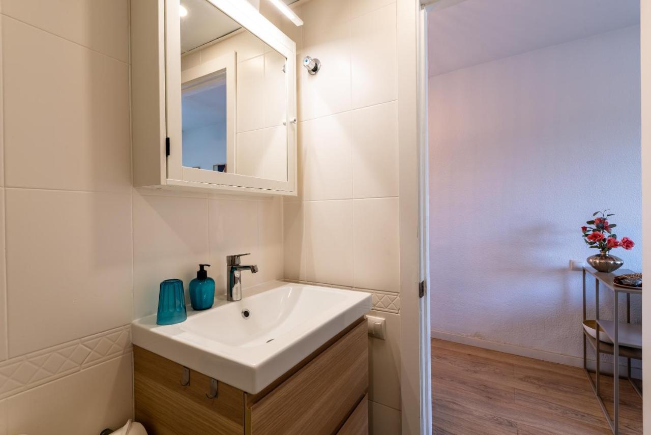 Trendy, Very Well Located Apartament *